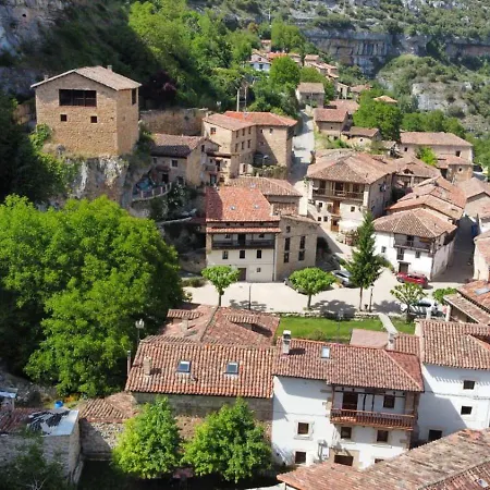 Otel La Tahona Orbaneja del Castillo